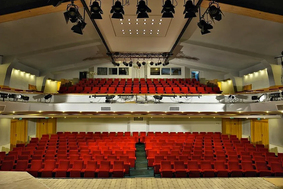 Clădirea Teatrul Național „Radu Stanca”