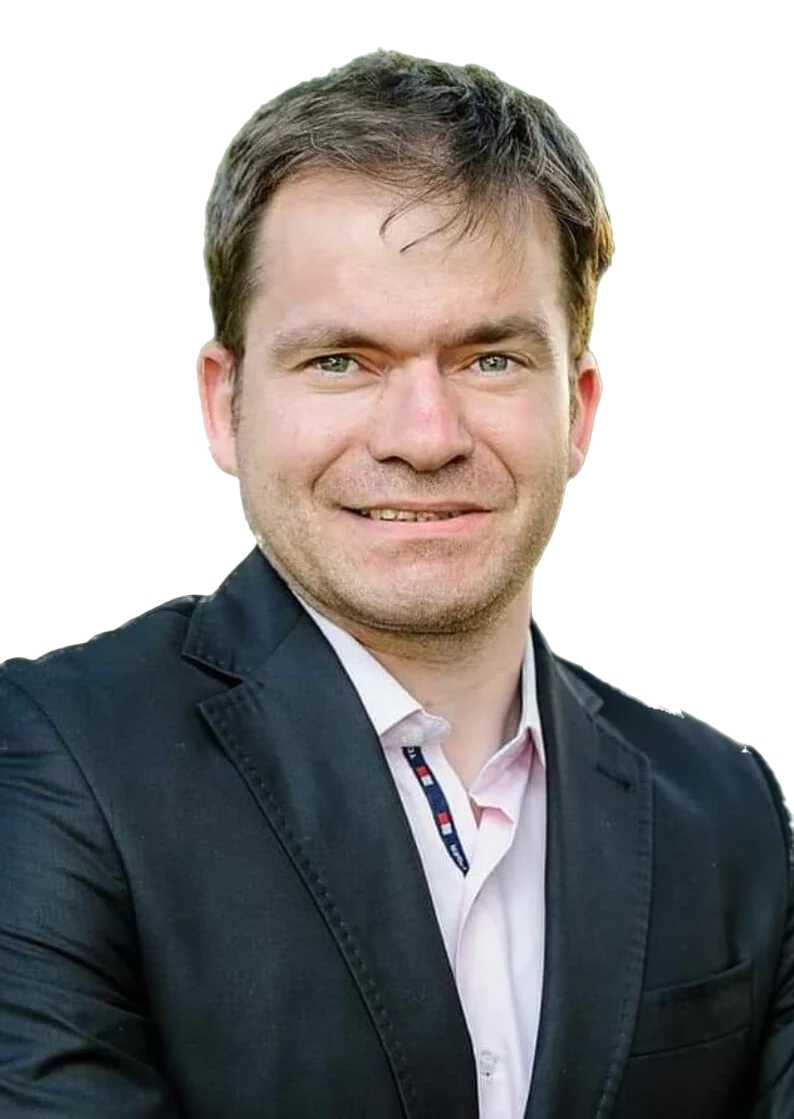 Portret: Adrian Dumitru