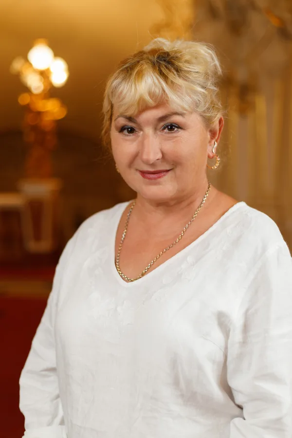 Portret: Molnár Júlia