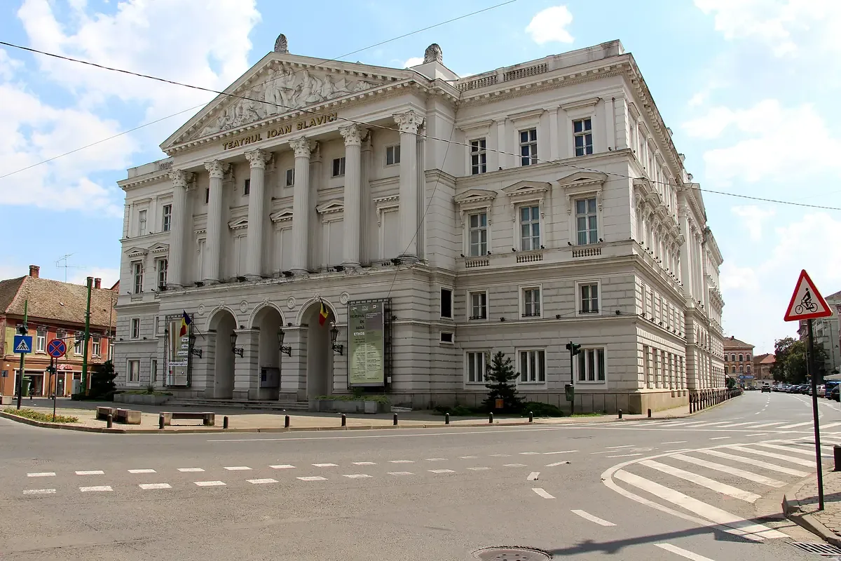 Clădirea Teatrul Clasic „Ioan Slavici”