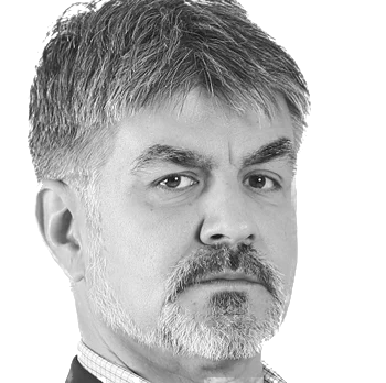 Portret: Lucian Pavel