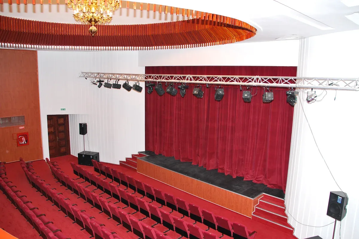 Clădirea Teatrul „George Ciprian”