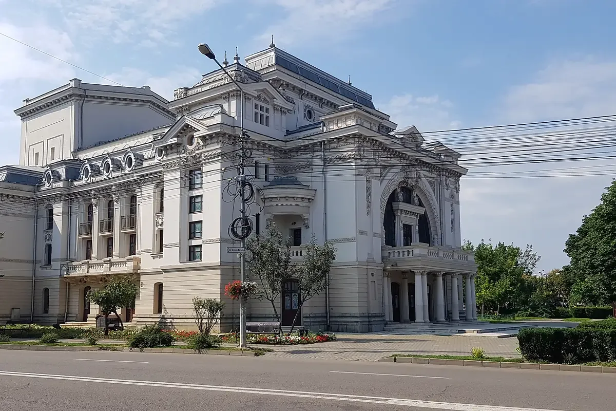 Clădirea Teatrul Municipal „Maior Gheorghe Pastia”
