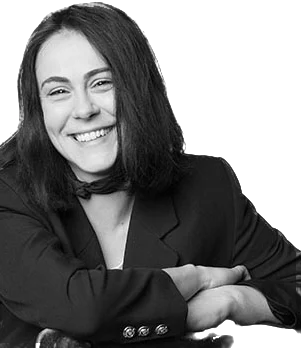 Portret: Mirela Zeța